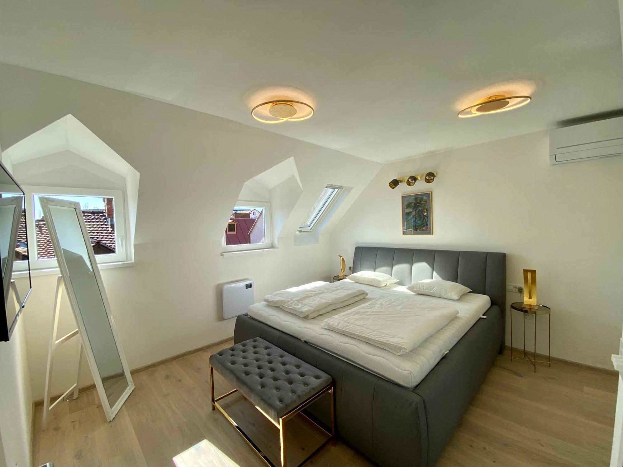 Ab Ljubljana - The Princess Castle Triplex Екстер'єр фото